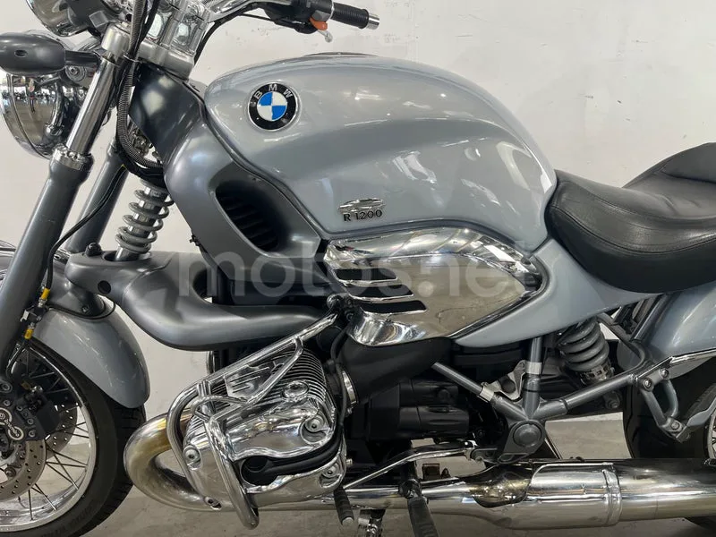 BMW R 1200 C - Vista 17