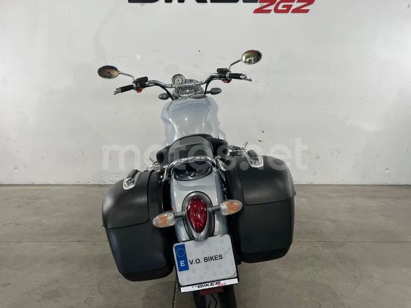 BMW R 1200 C - Vista 7