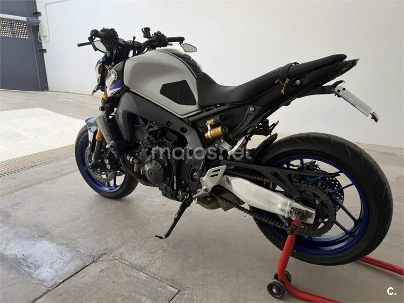 Yamaha MT-09 - Vista 6