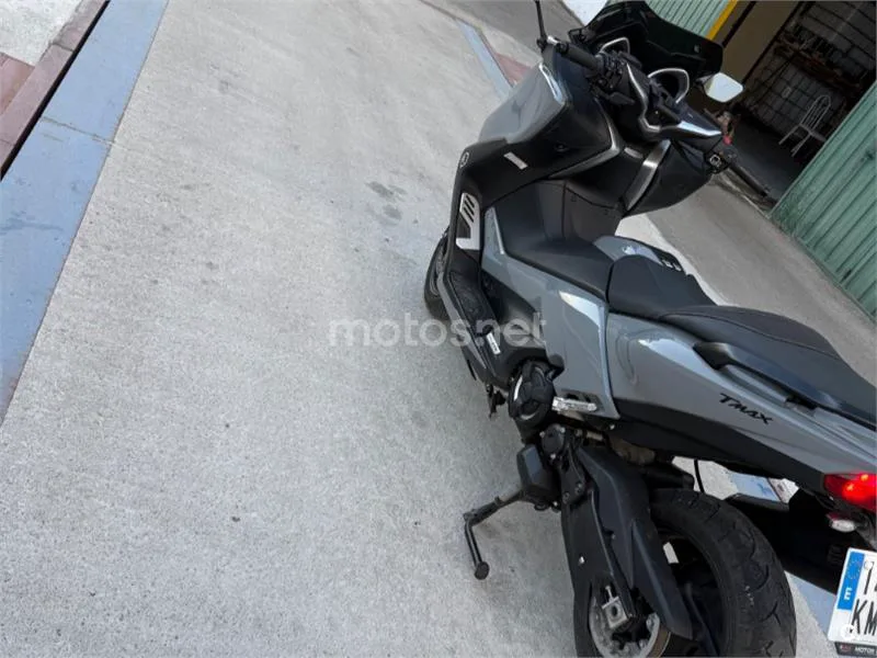 Yamaha TMAX 530 - Vista 3