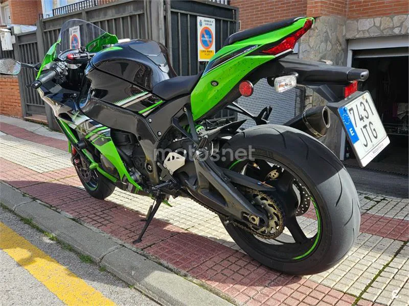 Kawasaki Ninja ZX-10R - Vista 5