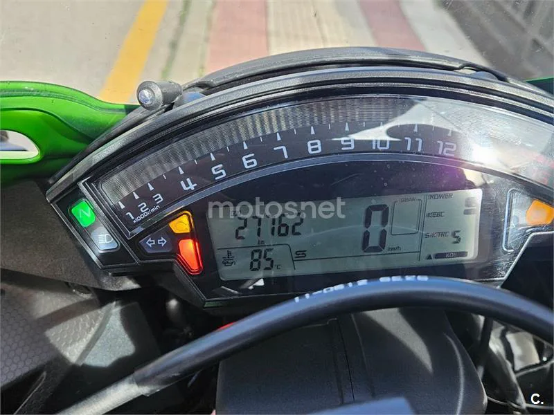 Kawasaki Ninja ZX-10R - Vista 8