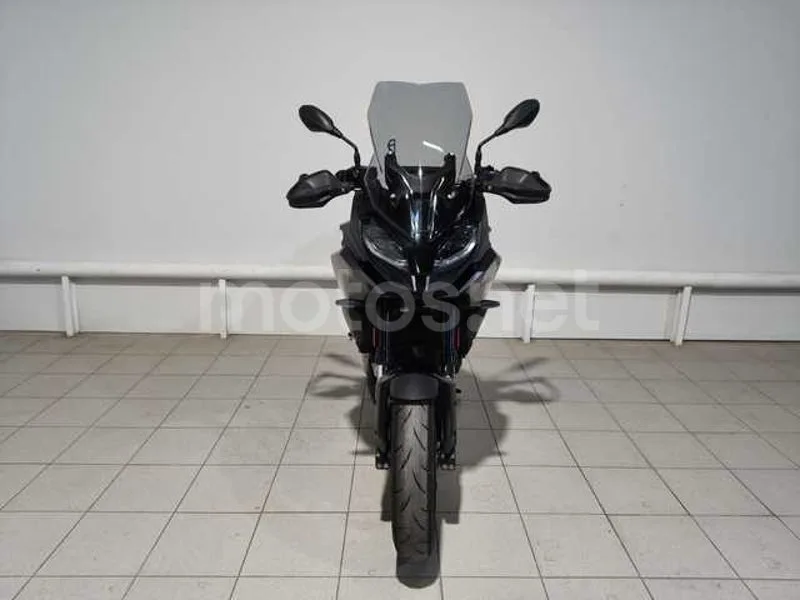BMW F 900 XR - Vista 3