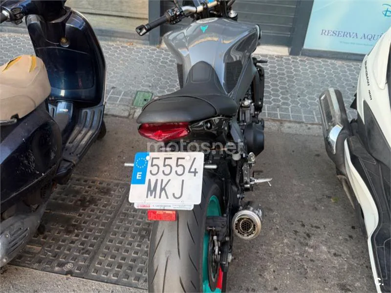 Yamaha MT-09 - Vista 5