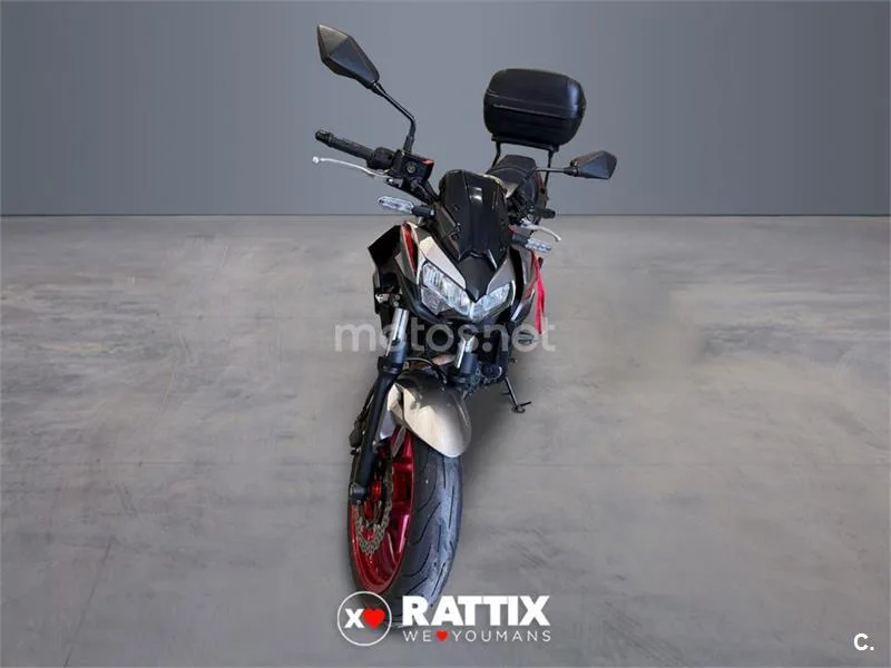 Kawasaki Z650 - Vista 3
