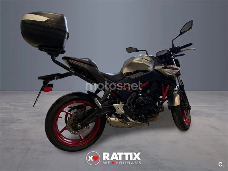 Kawasaki Z650 - Vista 6