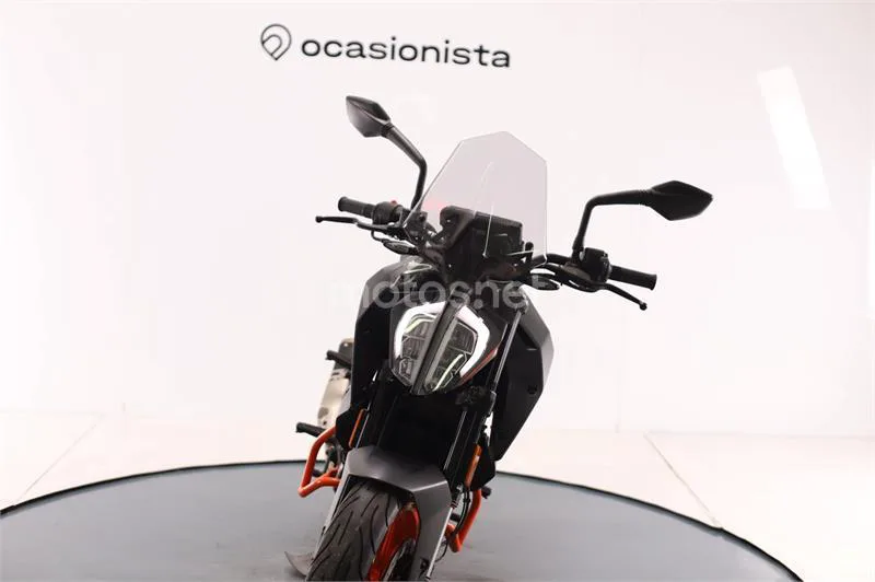 KTM 125 – Vista 5