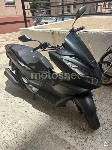 Honda PCX125 - Vista 3