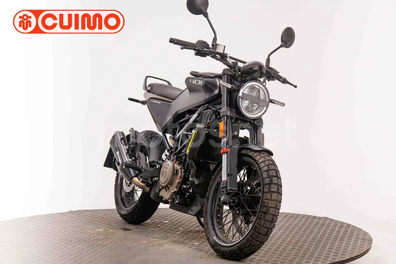 Husqvarna Svartpilen 401 3899 € 2022 Barcelona - 2