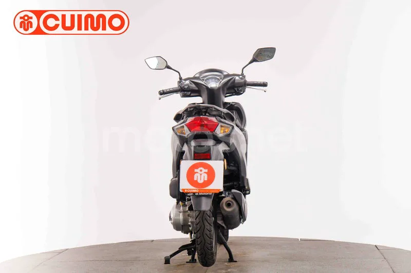 Honda Vision 110 - Vista 5