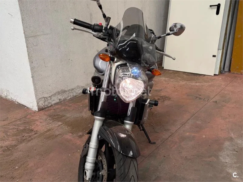 Yamaha FZ6 - Vista 3