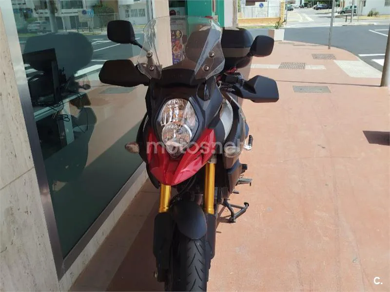 Suzuki V-Strom 1000 - Vista 6