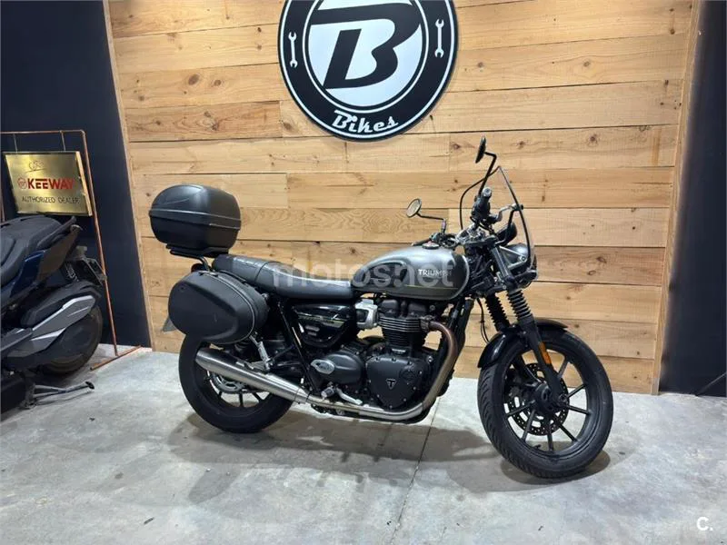 Triumph Speed Twin 900 - Vista 15
