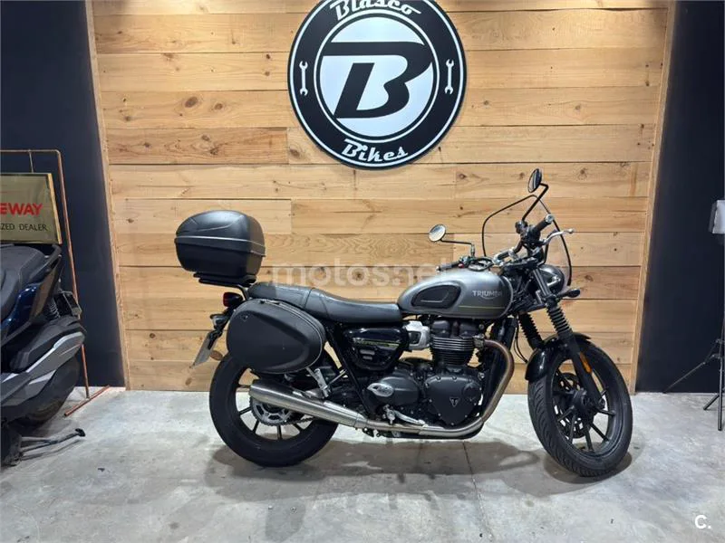Triumph Speed Twin 900 - Vista 22
