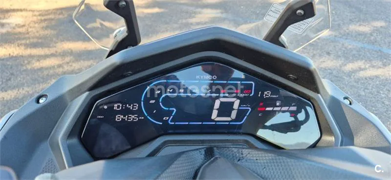 Kymco DTX 125 - Vista 3