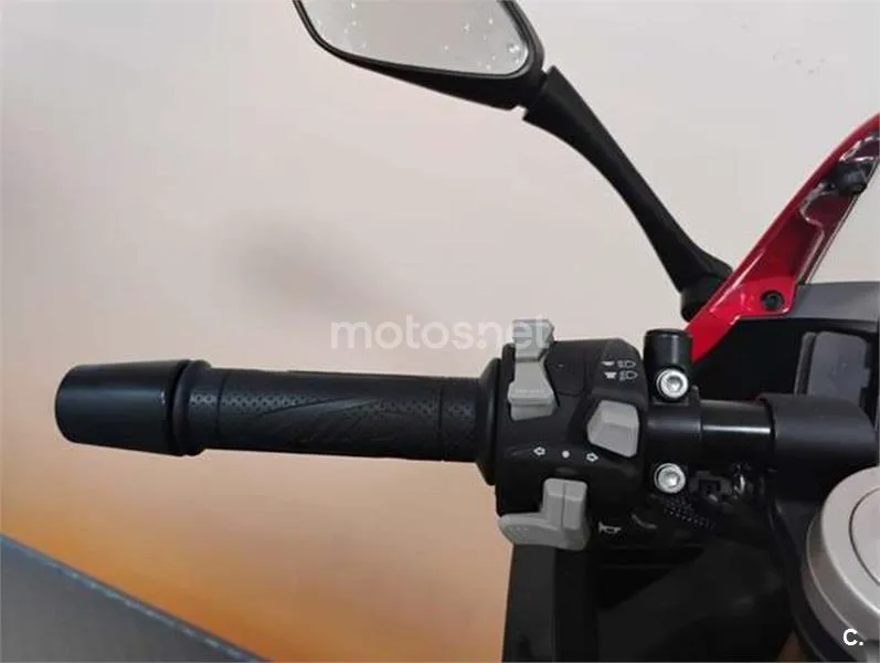 QJ Motor SRK 125 – Vista 11