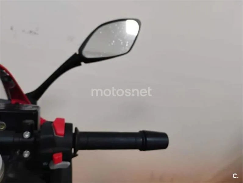 QJ Motor SRK 125 – Vista 13