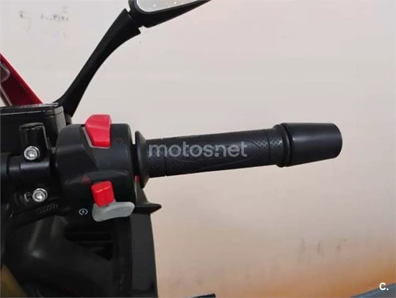 QJ Motor SRK 125 – Vista 14