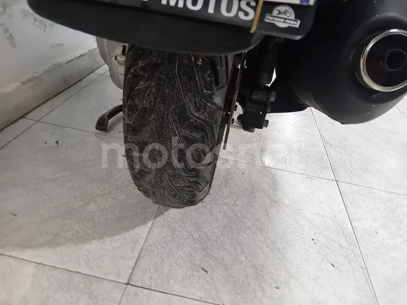 Piaggio XEvo 125 - Vista 10