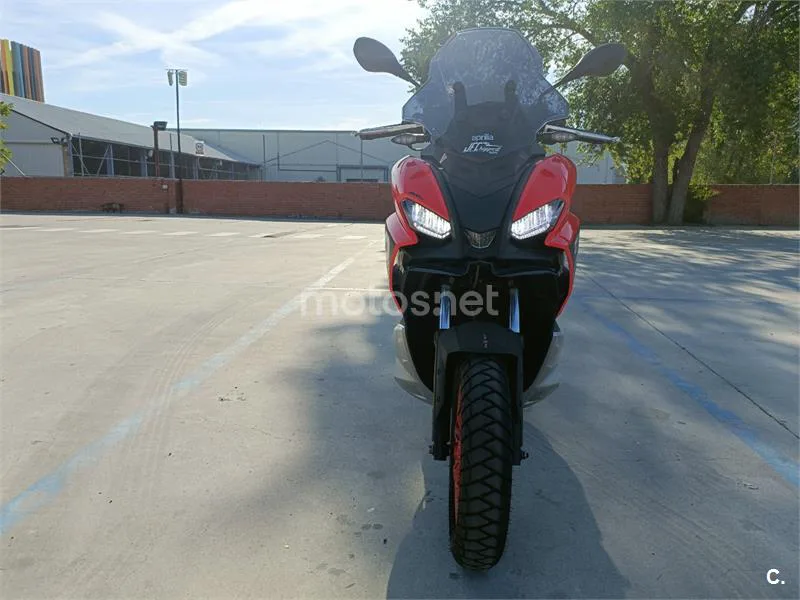 Aprilia SR GT 125 - Vista 3