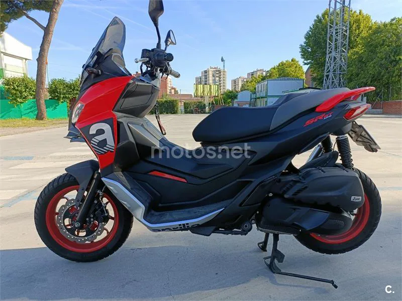 Aprilia SR GT 125 - Vista 5