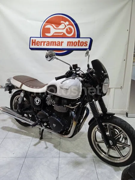 Triumph Thruxton - Vista 5