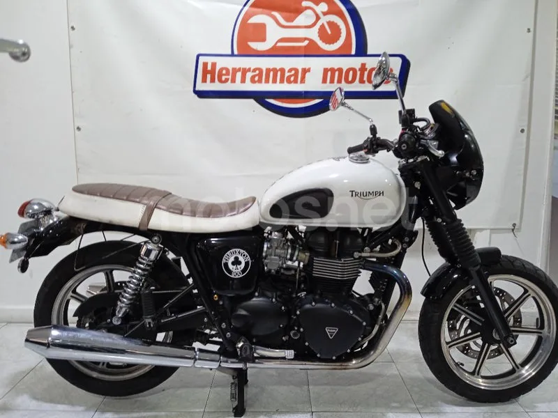 Triumph Thruxton - Vista 6