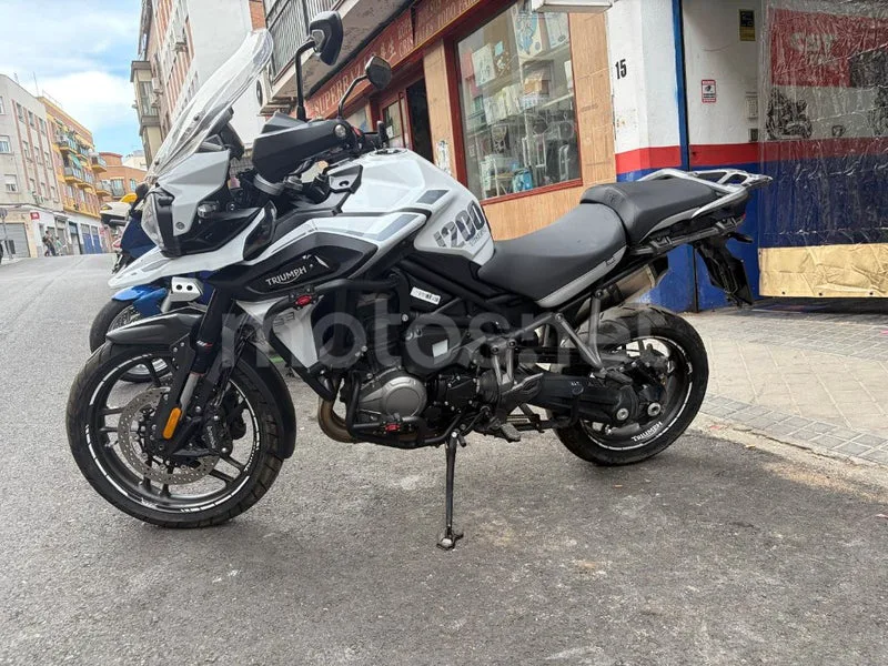 Triumph Tiger 1200 - Vista 3