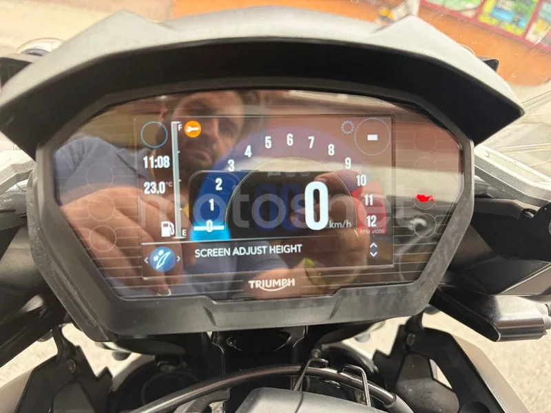 Triumph Tiger 1200 - Vista 5