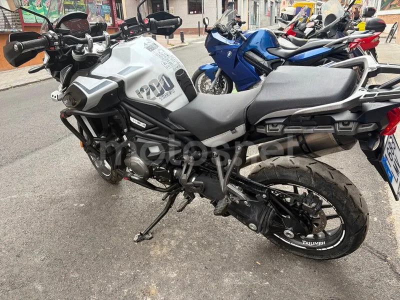 Triumph Tiger 1200 - Vista 8