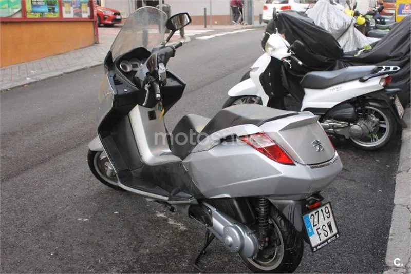 Peugeot Satelis 125 Executive – Vista 6