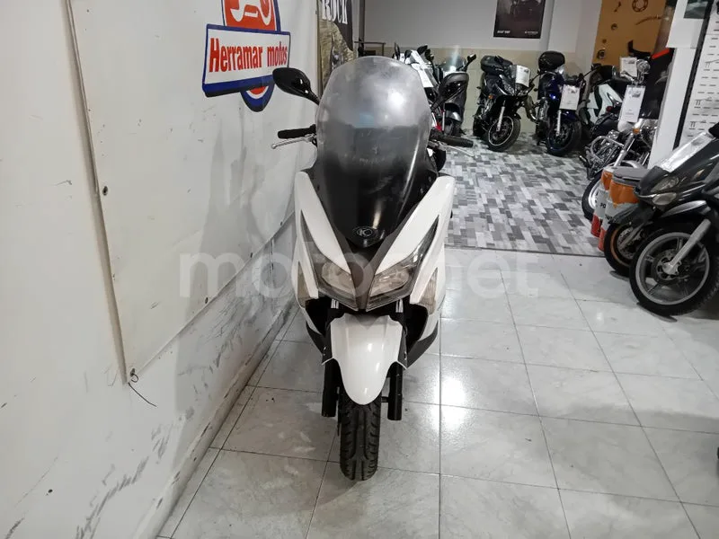 Kymco Grand Dink 125 1799 € 2017 Madrid - 2