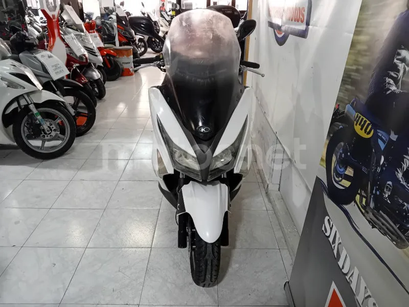 Kymco Grand Dink 125 - Vista 5