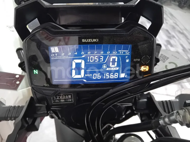Suzuki V-Strom 250 - Vista 7