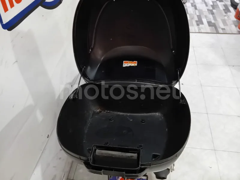 Honda S-Wing 125 - Vista 11