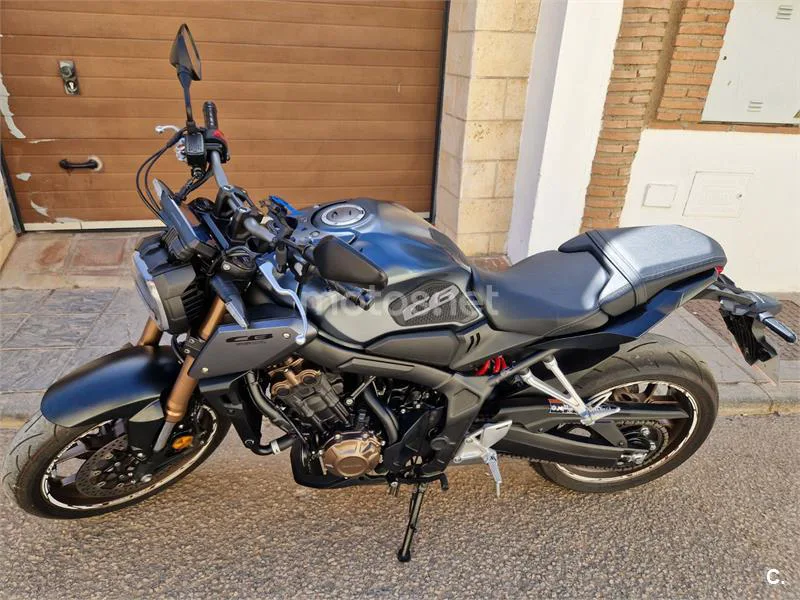 Honda CB650R - Vista 3