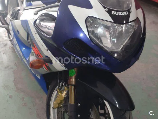 Suzuki GSX-R1000 - Vista 3