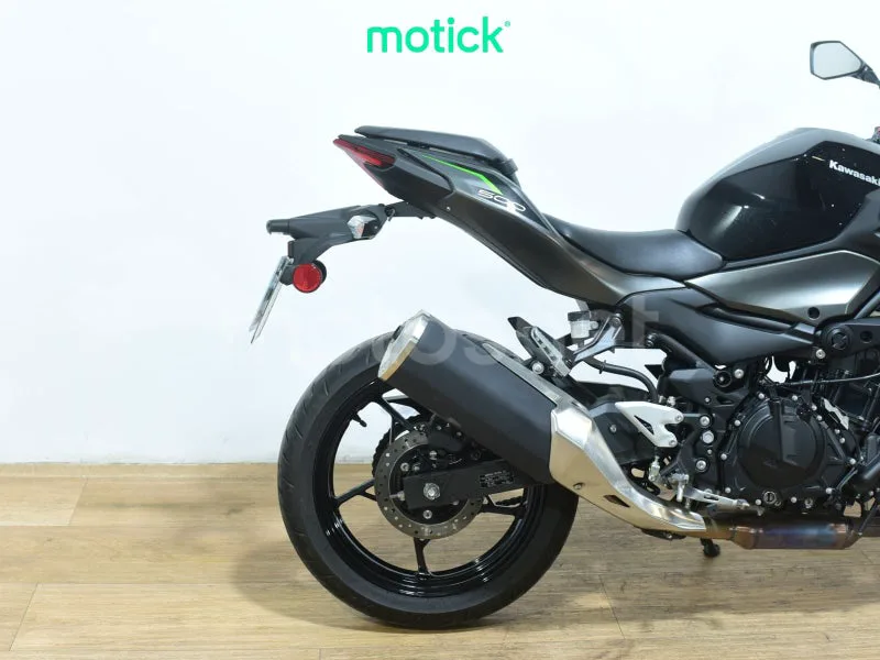Kawasaki Z500 - Vista 3