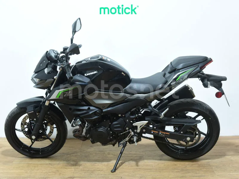 Kawasaki Z500 - Vista 7