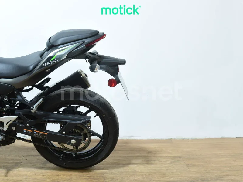 Kawasaki Z500 - Vista 9