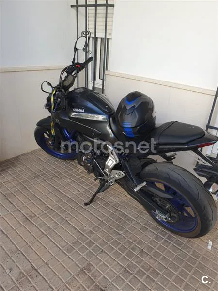 Yamaha MT-07 - Vista 3