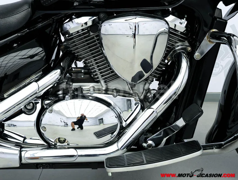 Suzuki Intruder C800 - Vista 5