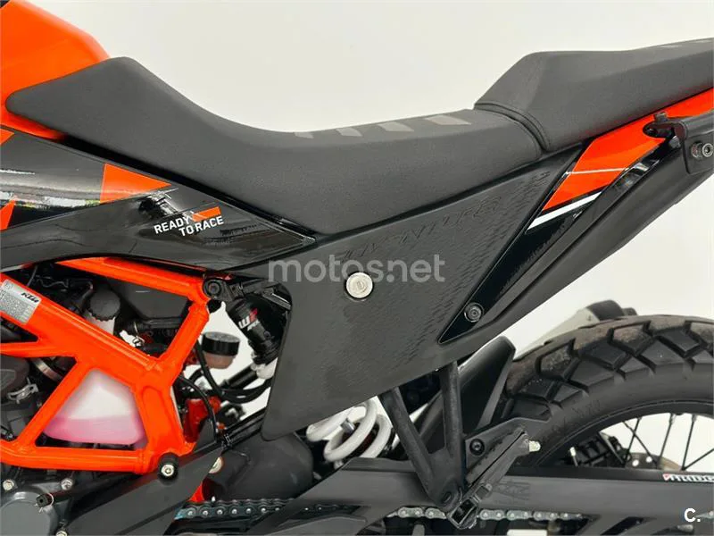 KTM 390 – Vista 19