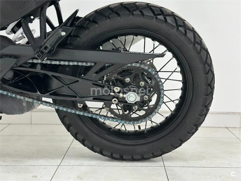 KTM 390 – Vista 22