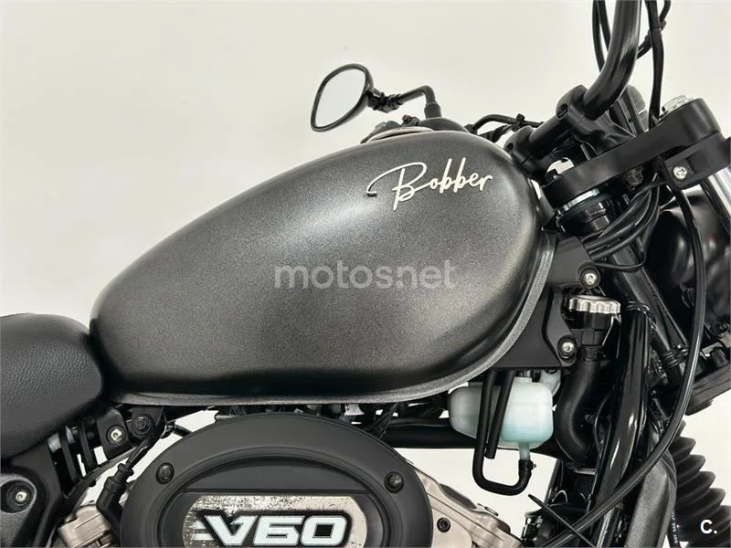 Hyosung Aquila GV 125 S – Vista 13
