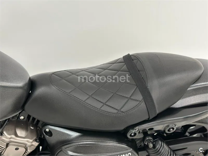Hyosung Aquila GV 125 S – Vista 20