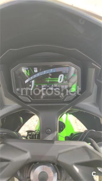 Kawasaki Ninja 650 - Vista 4