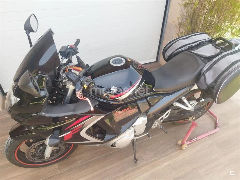Suzuki GSX650F - Vista 4