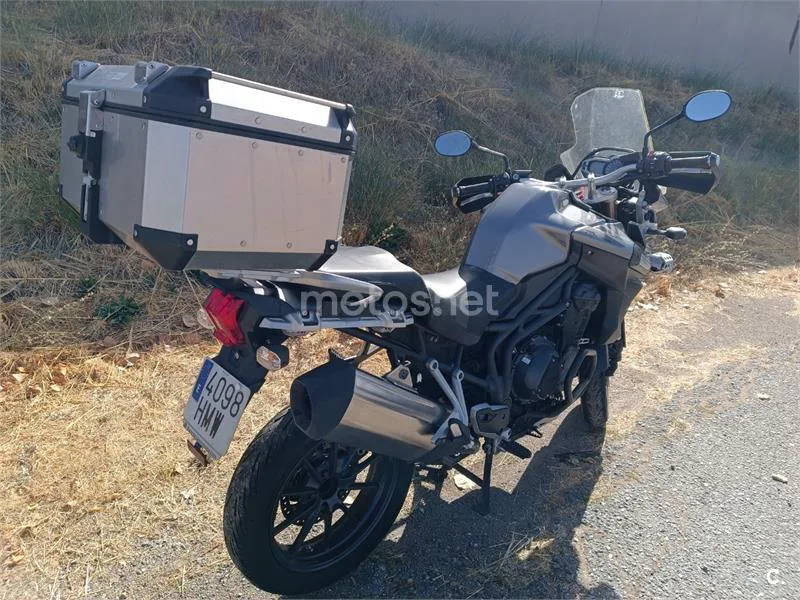 Triumph Tiger Explorer - Vista 3