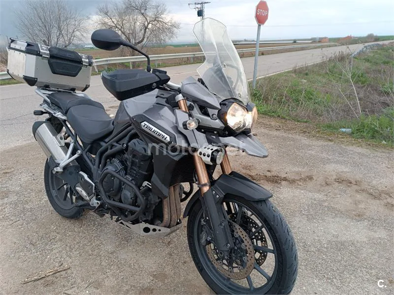 Triumph Tiger Explorer - Vista 10